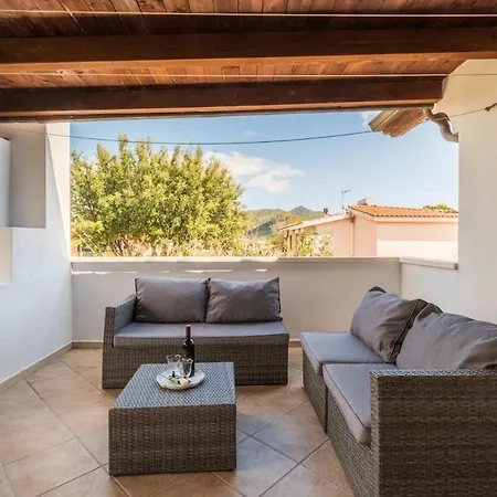 Apartamento Silence & Veranda -10 Minutes From The Beaches