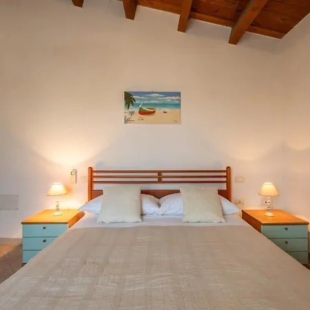 Silence & Veranda -10 Minutes From The Beaches Olia Speciosa