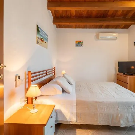 Apartamento Silence & Veranda -10 Minutes From The Beaches